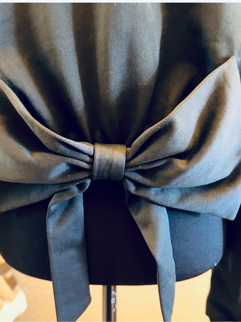 Black Bow-Back Women's Sweater - Picture 13 of 16